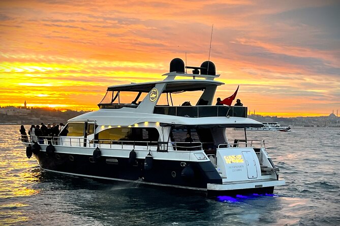 Bosphorus Sunset Yacht Experience: Istanbul’s Best - Boarding at İdo Kabataş: Getting On the Right Boat Fast