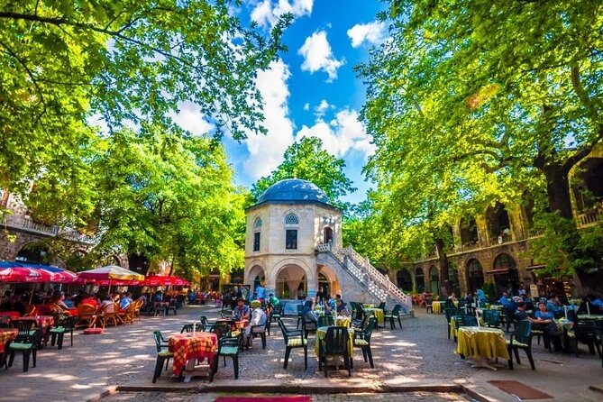 Bursa And Uludağ Tour From İstanbul with Cable Car & Lunch - Green Mosque and Green Tomb: Bursa’s Tilework Is the Real Star