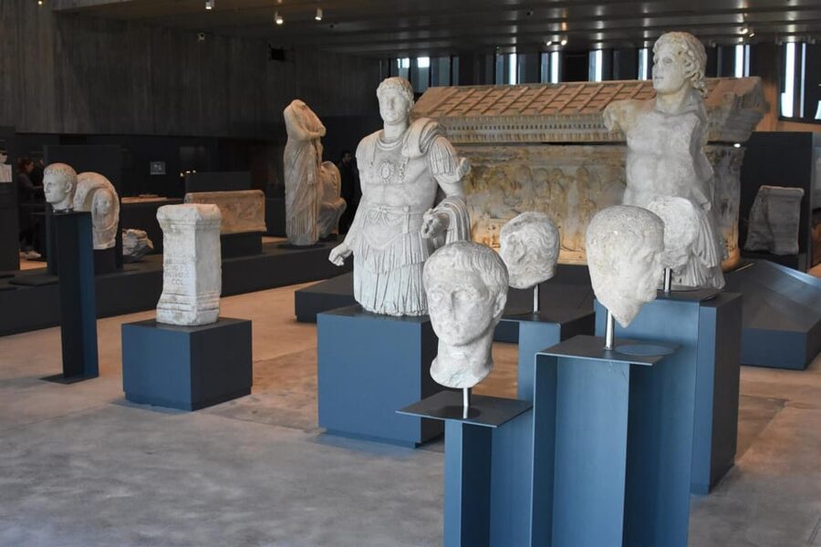 Canakkale: Full-Day Ancient Troy and Museum of Troy Tour - Lunch Break Near the Troy Stop, Not an Afterthought