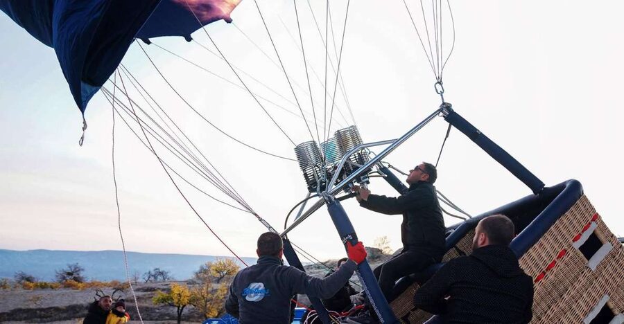 Cappadocia: Balloon Sunrise Flight Economic-Premium Options - Premium vs standard: Turquaz First Flight or Brothers Balloon economy