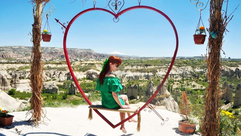 Cappadocia: Best of Red and Green Small Group Guided Tour - Uçhisar Castle Photo Stops and Why the Views Matter