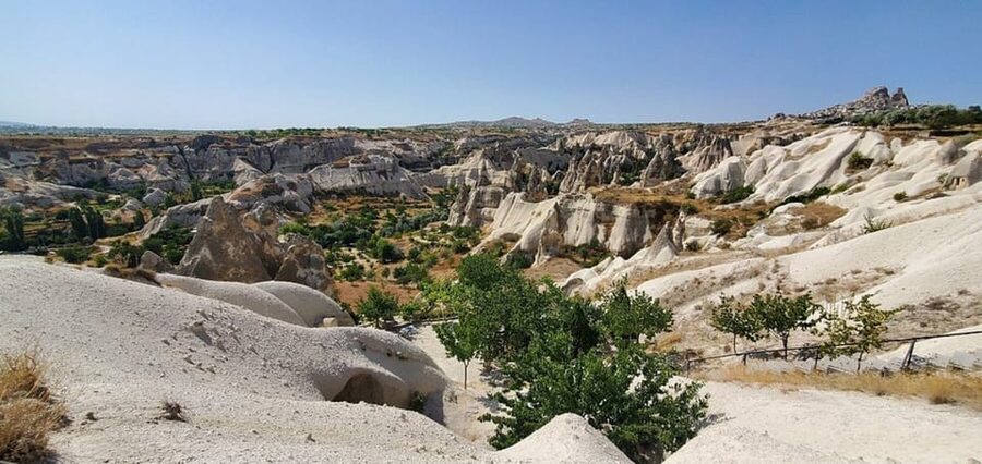 Cappadocia: Derinkuyu, Selime, Nar Crater Lake & Ihlara Tour - Ihlara Valley lunch and the canyon walk