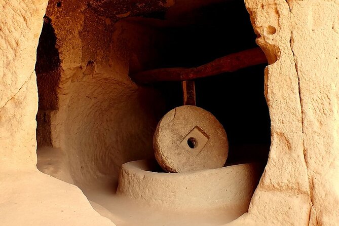 Cappadocia: Full-Day Small Group Tour with Lunch & Tickets - Avanos ceramics: red soil craft, plus a reality check on the sales angle