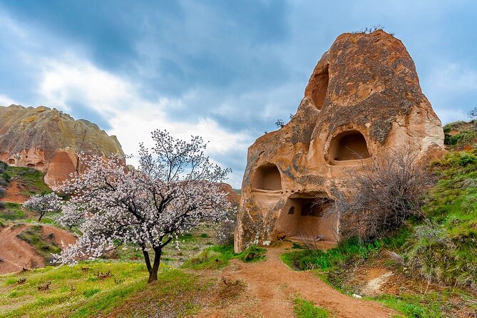 Cappadocia Gems: 3 Days Trip Package with Balloon Ride Option - How the included meals and entrance fees change your day