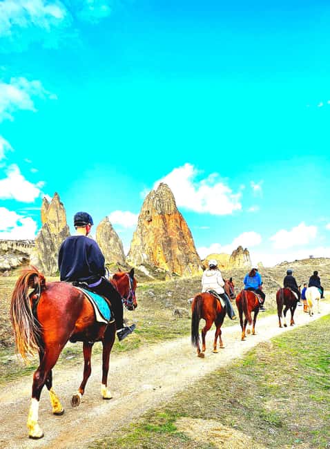 Cappadocia : Horseback riding with fantastic view - Small Group, English Guide, and Horse Care