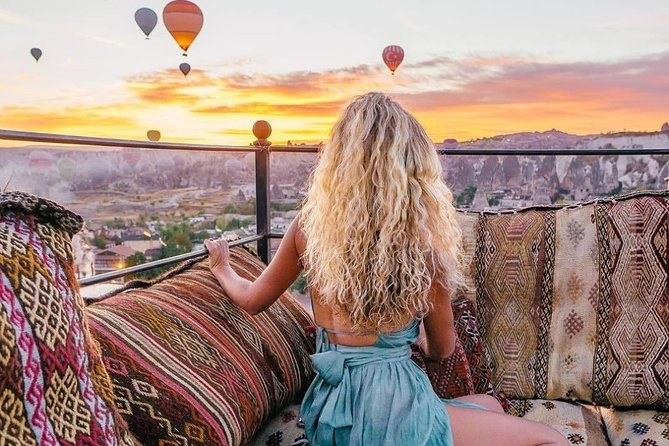Cappadocia: Hot Air Balloon Tour - The glide and the landing: calm, then a quick wrap-up