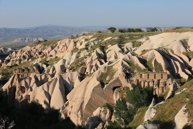 Cappadocia PRIVATE TOUR, All in One Day ,with guide( ENG-Portguse - Cavuşin: Old Greek Houses and a Telling Town Layout