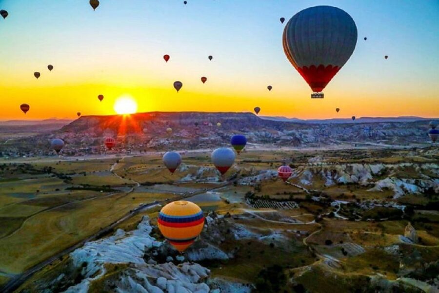 Cappadocia: Red Tour and Sunrise Balloon Tour - Göreme Open Air Museum: Byzantine Cave Churches and Frescos