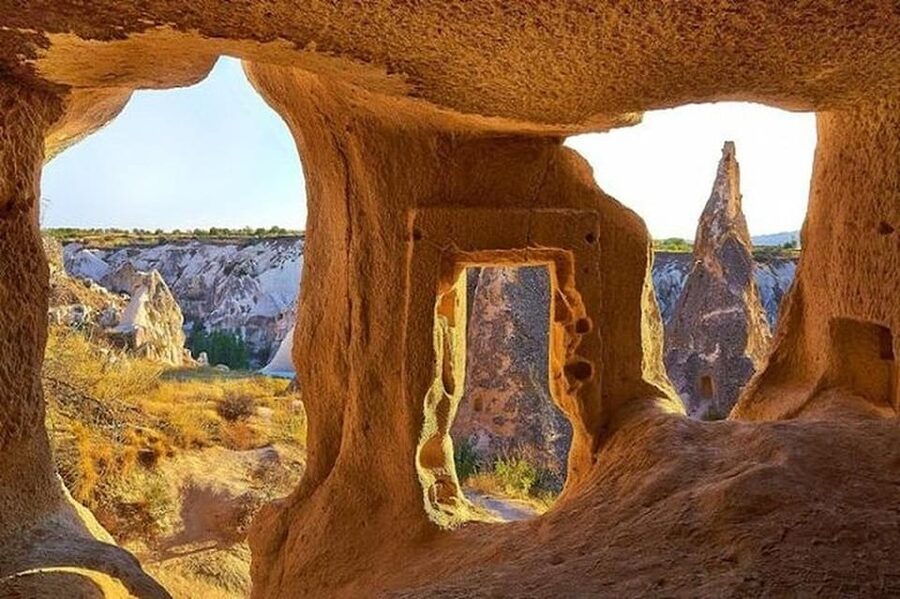 Cappadocia :Red Tour Entry Tickets and Lunch Included - Hotel Pickup and the Small-Group Advantage