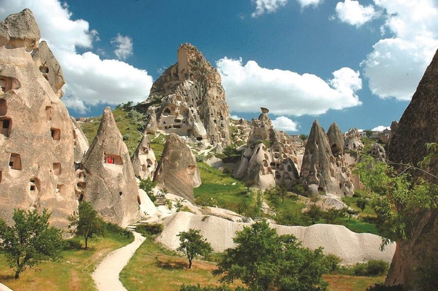 Cappadocia: Red Tour with Entry Fees and Lunch - Avanos Pottery in Action: Watching Craft Stay the Same
