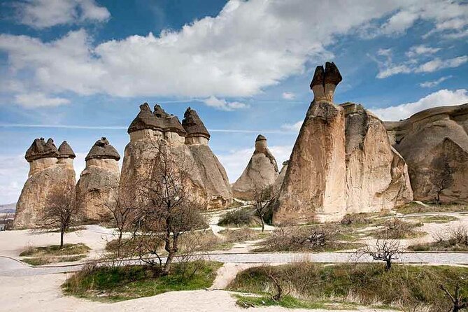 Cappadocia Red Tour With Open Air Museum And Expert Tour Guide - Avanos: open buffet lunch, then a pottery workshop by the Red River