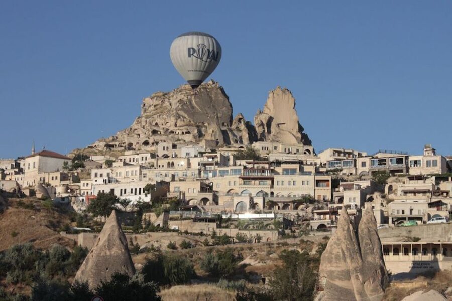 Cappadocia: Royal Queen Hot Air Balloon Tour at Sunrise - Why a Sunrise Flight Works So Well in Cappadocia