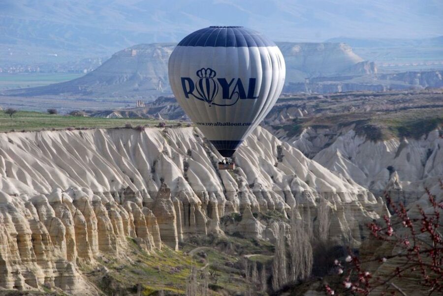 Cappadocia: Royal Queen Hot Air Balloon Tour at Sunrise - Landing Celebration: Champagne Toast, Medallion, and Photo Moments