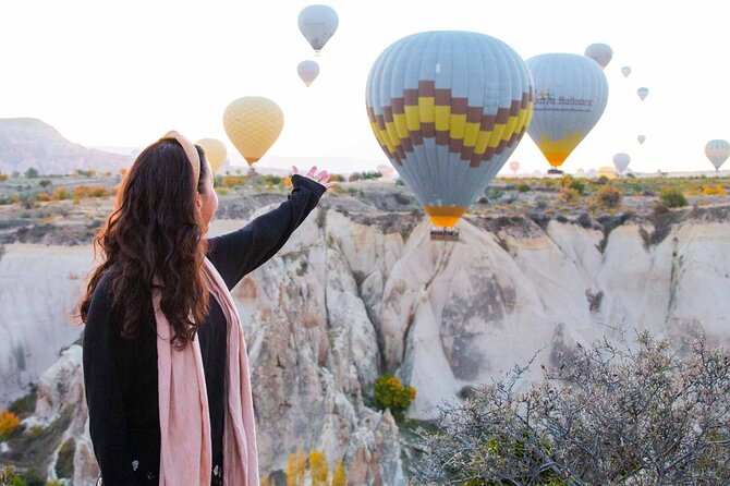 Cappadocia Sunrise Hot Air Balloon Watching Tour With Audio Guide - Pickup and early-morning logistics (the part you should plan for)