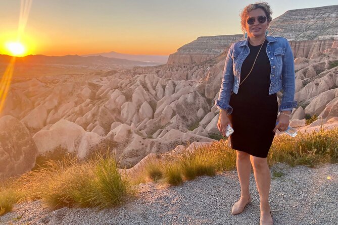 Cappadocia Sunset and Night tour with dinner - Uchisar Castle at night: the view from the top heap