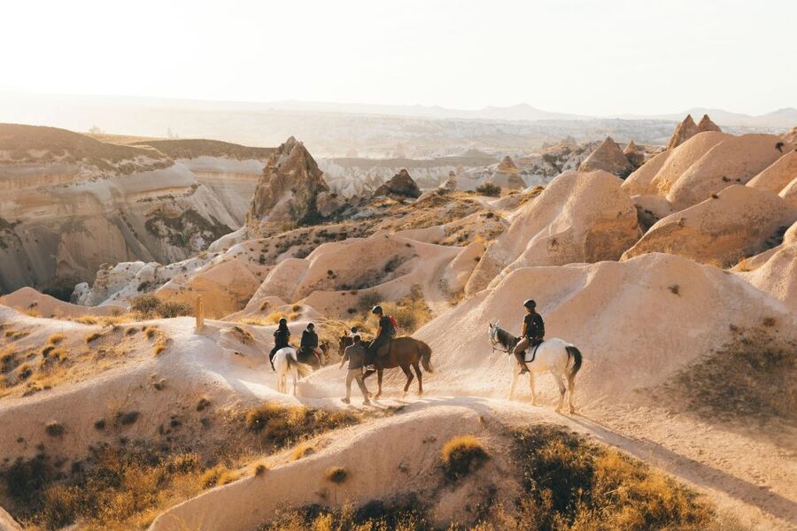 Cappadocia: Sunset or Daytime Horse Riding Tour - Private or small groups: getting a more personal photo session