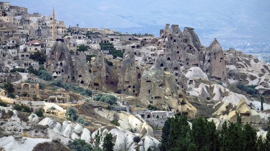 Cappadocia: Underground Cities Skip-the-Line Tour with Lunch - Ortahisar Castle area: the town’s stone landmark and church points