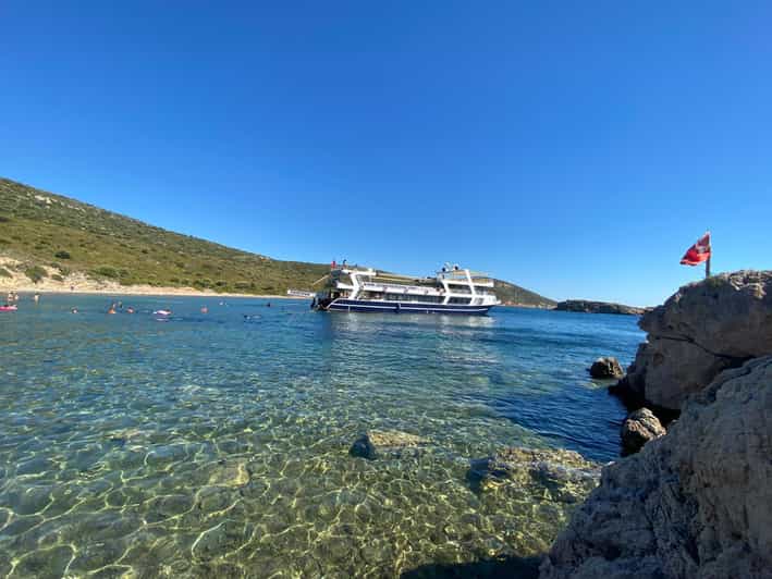 Cesme: Islands and Bays Boat Trip with BBQ Lunch - How the BBQ lunch works at sea (and what you should expect)
