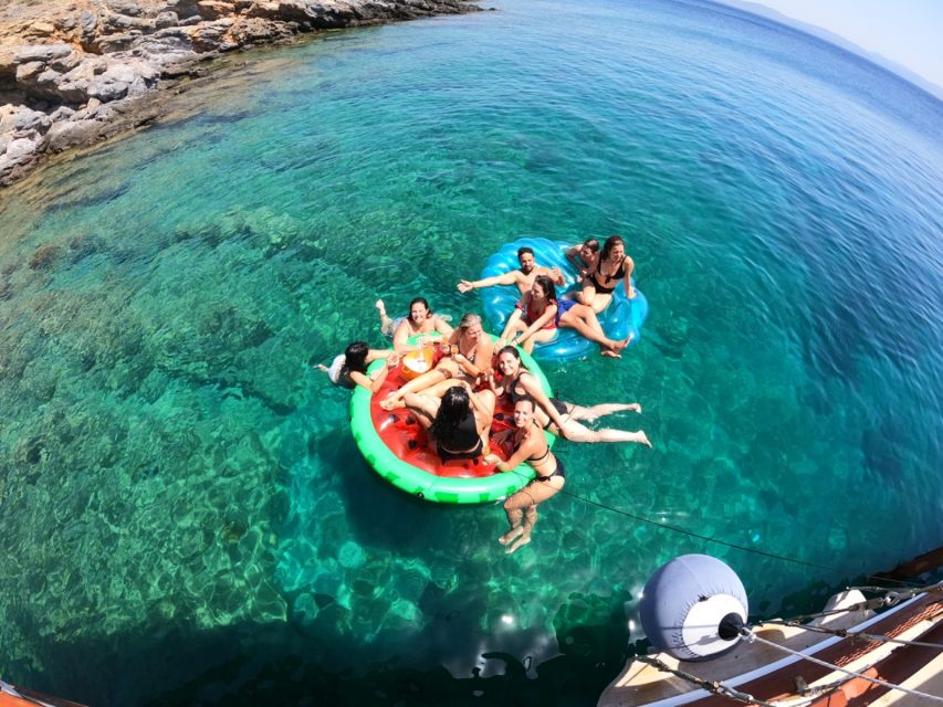Cesme: Small Group Boat Tour with Open Buffet Lunch - Key things that make this Cesme boat tour worth your time