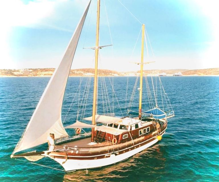 Cesme: Small Group Boat Tour with Open Buffet Lunch - Lunch onboard: open buffet reality check and what to aim for