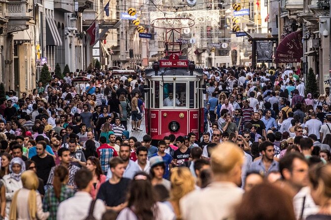 Colors of Istanbul: 1, 2 or 3-Day Guided Private Istanbul Tours - Istiklal Caddesi and Suleymaniye: a change of pace with real street energy