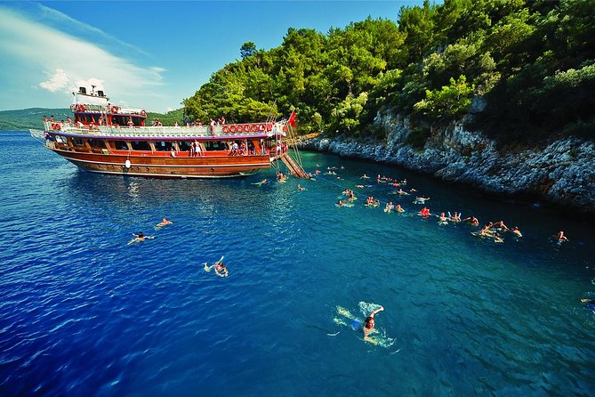 Daily Boat Trip in Bodrum with Lunch - On board vibe: crew, commentary, and whether it stays calm