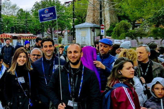 Daily City Tours in İstanbul / Skip the Lines - Emrah and Ismail at the mic: what great guides do for you