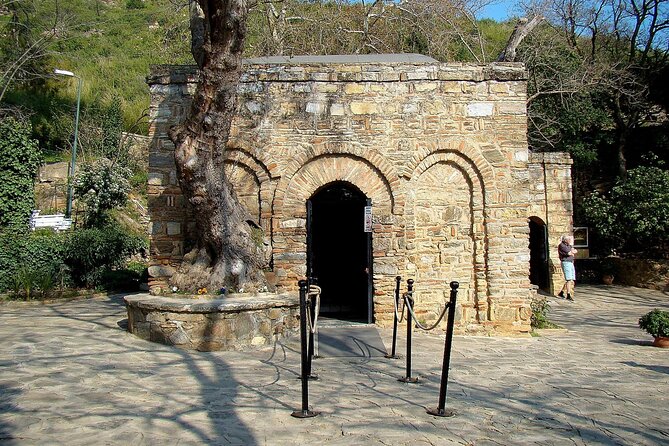 Daily Ephesus and Virgin Mary House Tour with Lunch Included - Lunch in Selcuk and a practical reset before the shops