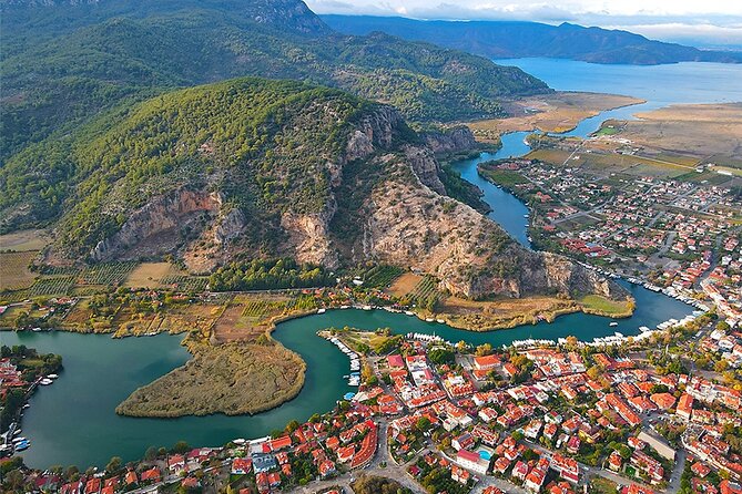 Dalyan Day Trip with Mud Bath and Turtle Beach From Fethiye - Kaunos Ancient City and Caunos Rock Tombs: A Short History Snap