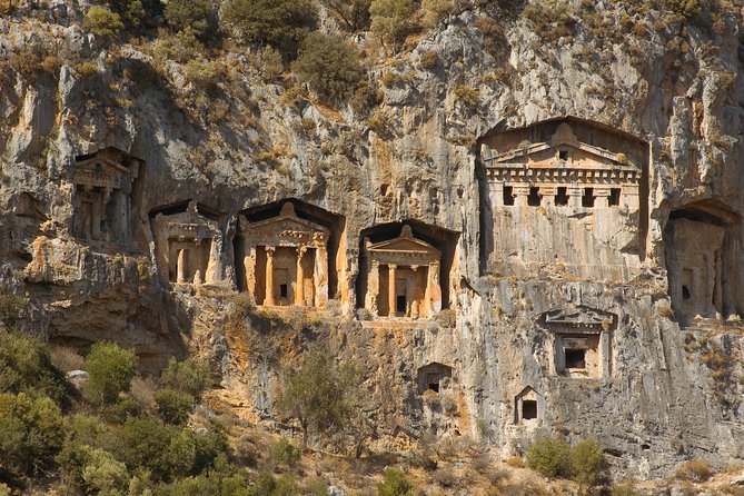 Dalyan Mud Baths and Turtle Beach Day Tour From Fethiye - Mud bath at Köyceğiz Lake: messy, smelly, and part of the fun