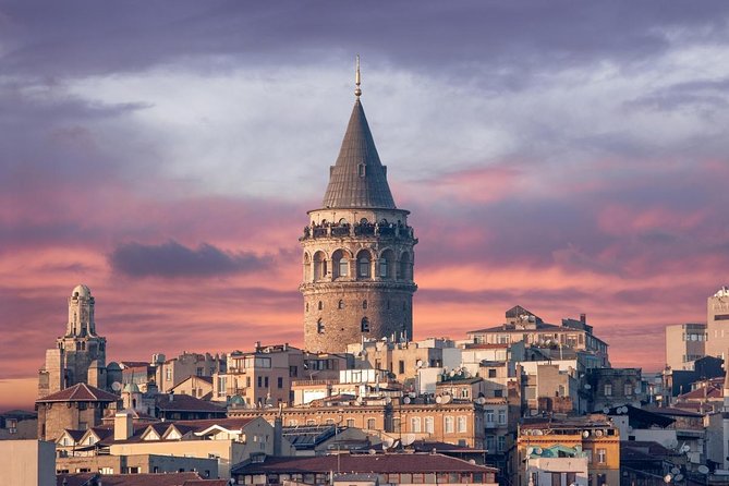 Dinner Cruise with Turkish Show in Istanbul - Timing that matters: 8:00 pm start and a long evening flow