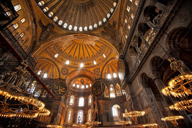 Discoveried The Old City of Istanbul In a Half-Day - Blue Mosque Inside: Iznik Tiles and a Calm, Respectful Visit