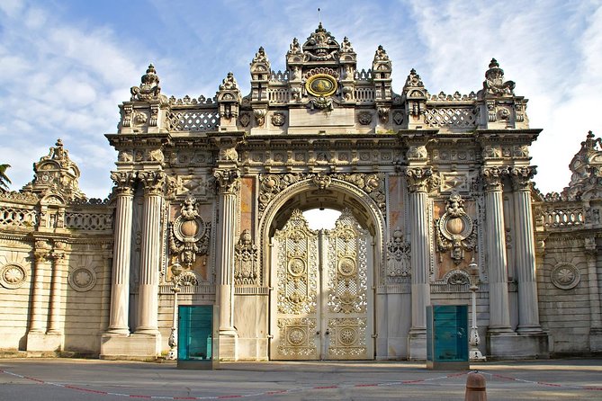 Dolmabahce Palace & Uskudar(Asian Side) Afternoon Tour - How this afternoon tour strings Istanbul together