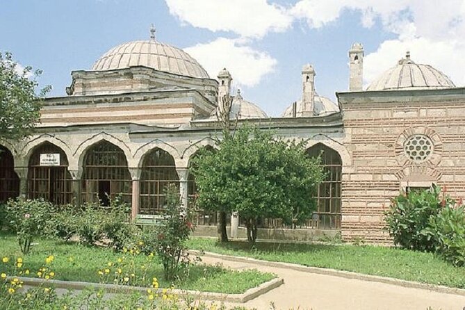 Dolmabahce Palace & Uskudar(Asian Side) Afternoon Tour - Entering Dolmabahçe Palace: what you’ll actually see in about two hours
