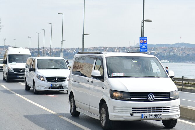 Economic Istanbul Airport Shuttle - What the ride is like, from highway cruising to the little comforts