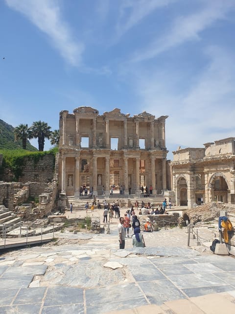 Ephesus: 3-Hours Private Tour - Temple of Hadrian: a good first anchor on your Ephesus walk