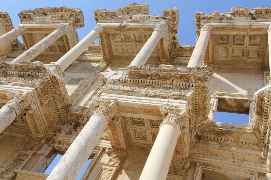 Ephesus and Pamukkale: Day Trip by Plane from Istanbul - Flying out of Istanbul, then landing into Ephesus mode