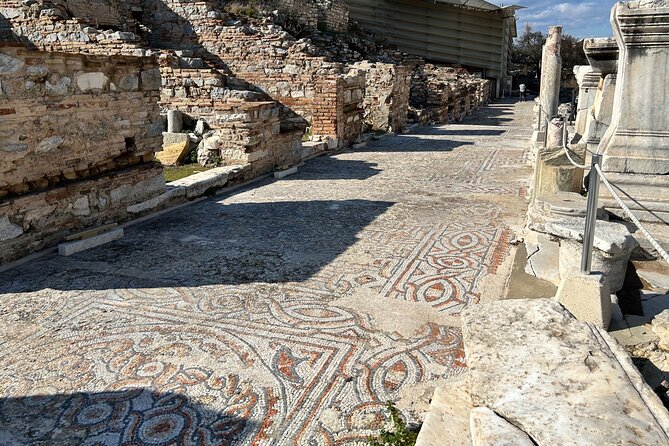 Ephesus and Virgin Mary Tour with Skip the Line, Lunch incl. - Temple of Artemis and Isa Bey Mosque: short stops, smart context