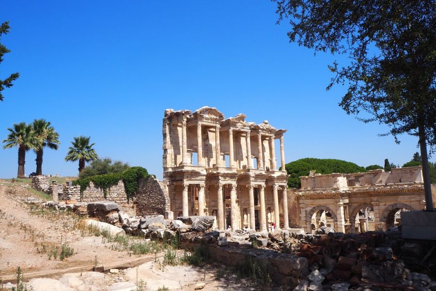 Ephesus: Customised Day Tour from Kusadası Port - Shopping, lunch, and the small decisions that control your comfort
