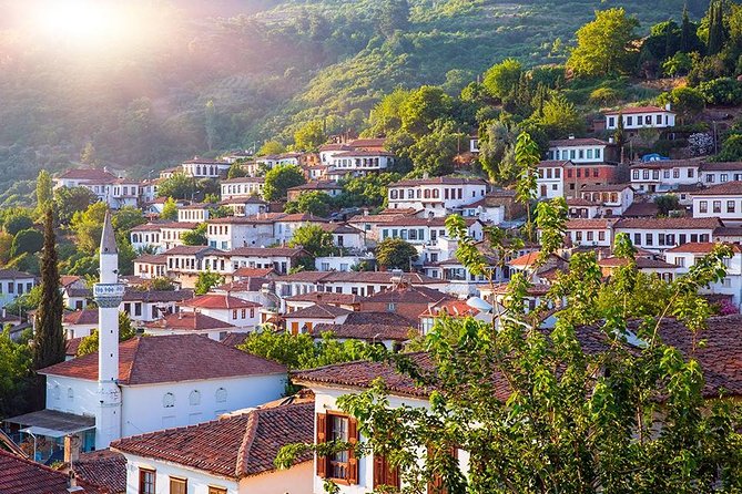 Ephesus Day Tour from Izmir with Lunch - Guides, pace, and why the best moments depend on your group