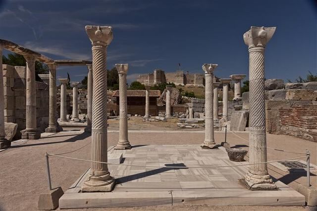 Ephesus: Full-Day Tour from Kusadasi or Izmir - St. John’s Basilica: Imperial Scale Over the Apostle’s Tomb