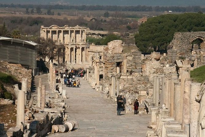 Ephesus Half Day Tour From Kusadasi Port / Hotels - Carpet Village and Leather Factory: included shopping time, handled smart