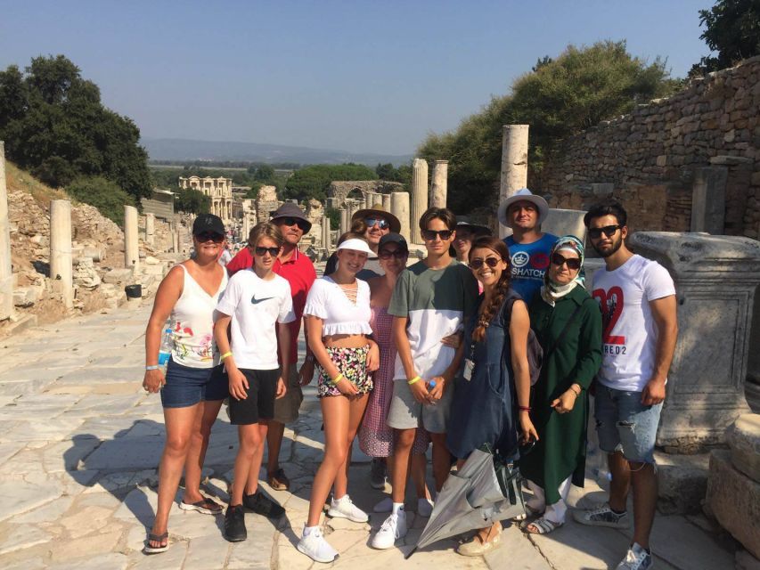 Ephesus: Mary's House Private & Group Tour with Ticket+Lunch - Temple of Artemis: A Quick Stop With Clear Reasons