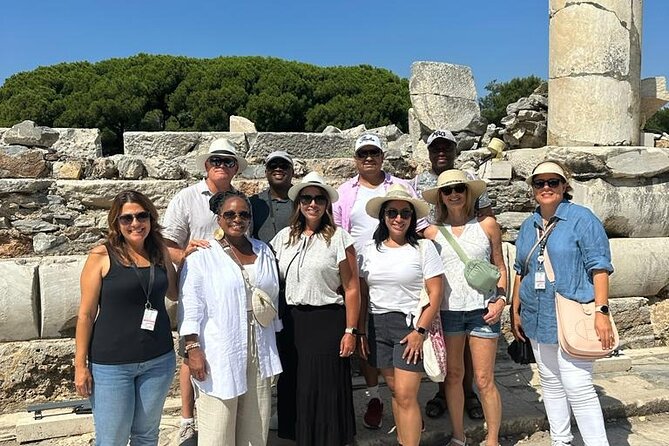 Ephesus Museum and Panoramic Ephesus Tours and Turkish bath - Guides and the small details that make the day flow