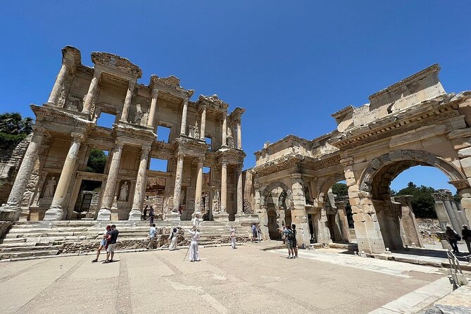 Ephesus: Private Tour with Skip-The-Line & Less Walking - Temple of Artemis in 15 minutes: a seven-wonders classic