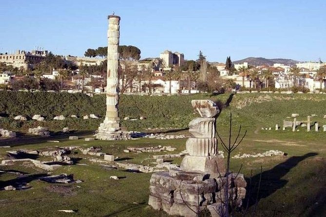 Ephesus Small Group Tour From Izmir - Stop 5: Temple of Hadrian on Curetes Street