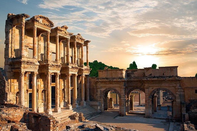 Ephesus Tour from Izmir Airport - Selcuk Lunch Break: Food, Then Back on the Road