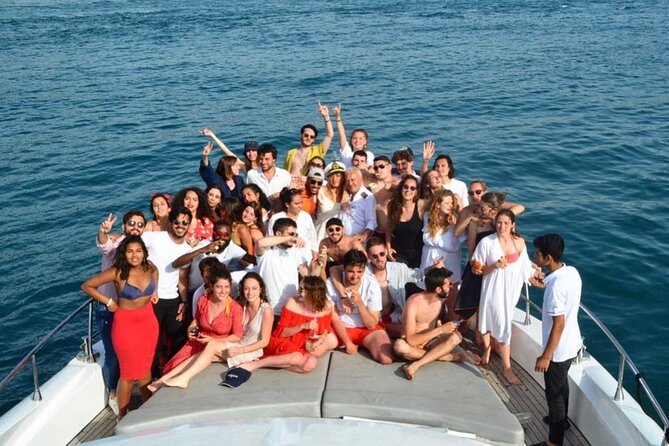 Exclusive Bosphorus Cruise - Luxury Yacht Experience in Istanbul - Crossing toward Asia: Anadoluhisarı and the fortresses story