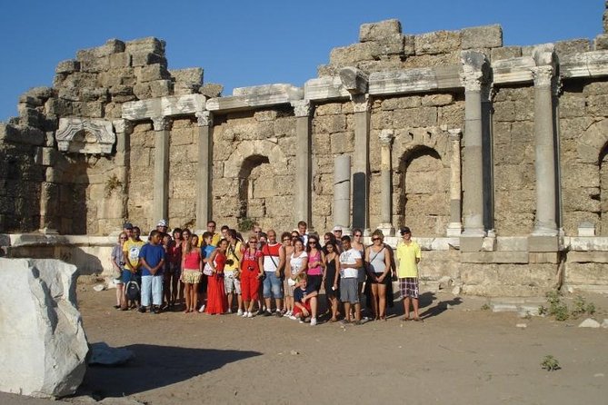 Exploring Ancient Wonders and Natural Beauty in Turkey - Lunch and Kurşunlu Waterfall: a timed break in cool air