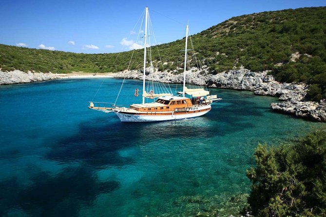Fethiye Islands Sailing Cruise with Lunch - Lunch Onboard and the Drinks Reality Check